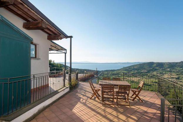 Casa Vacanze Montedoro Montefiascone Exteriör bild